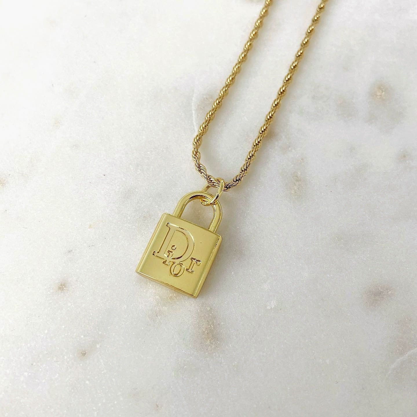 Dior lock sale necklace price