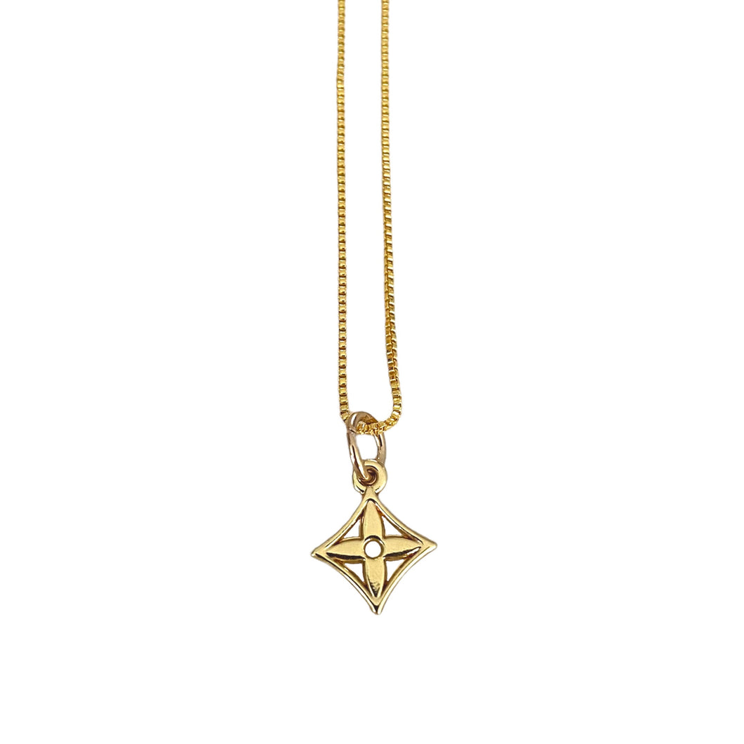 STAR NECKLACE